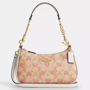 Teri Shoulder Bag In Signature Canvas With Heart Print